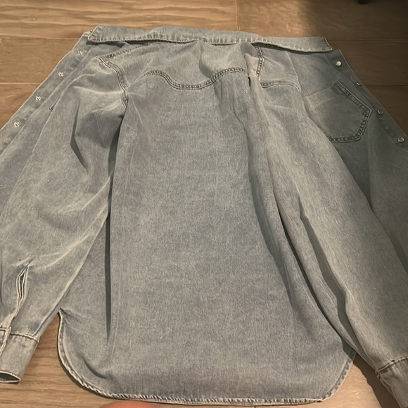 Jean jacket - Picture 2 of 2